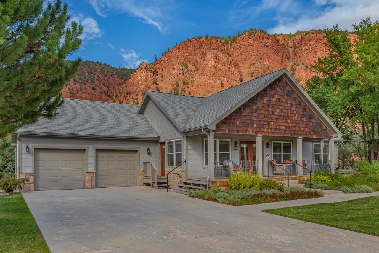 Cozy Home With Sauna In Glenwood Springs Bagian luar foto